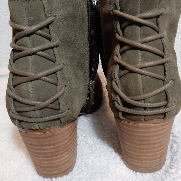 CNWT ALDO suede ankle boots US 7 - Picture 4 of 9